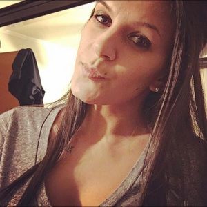 Meet your Posher, Brianna